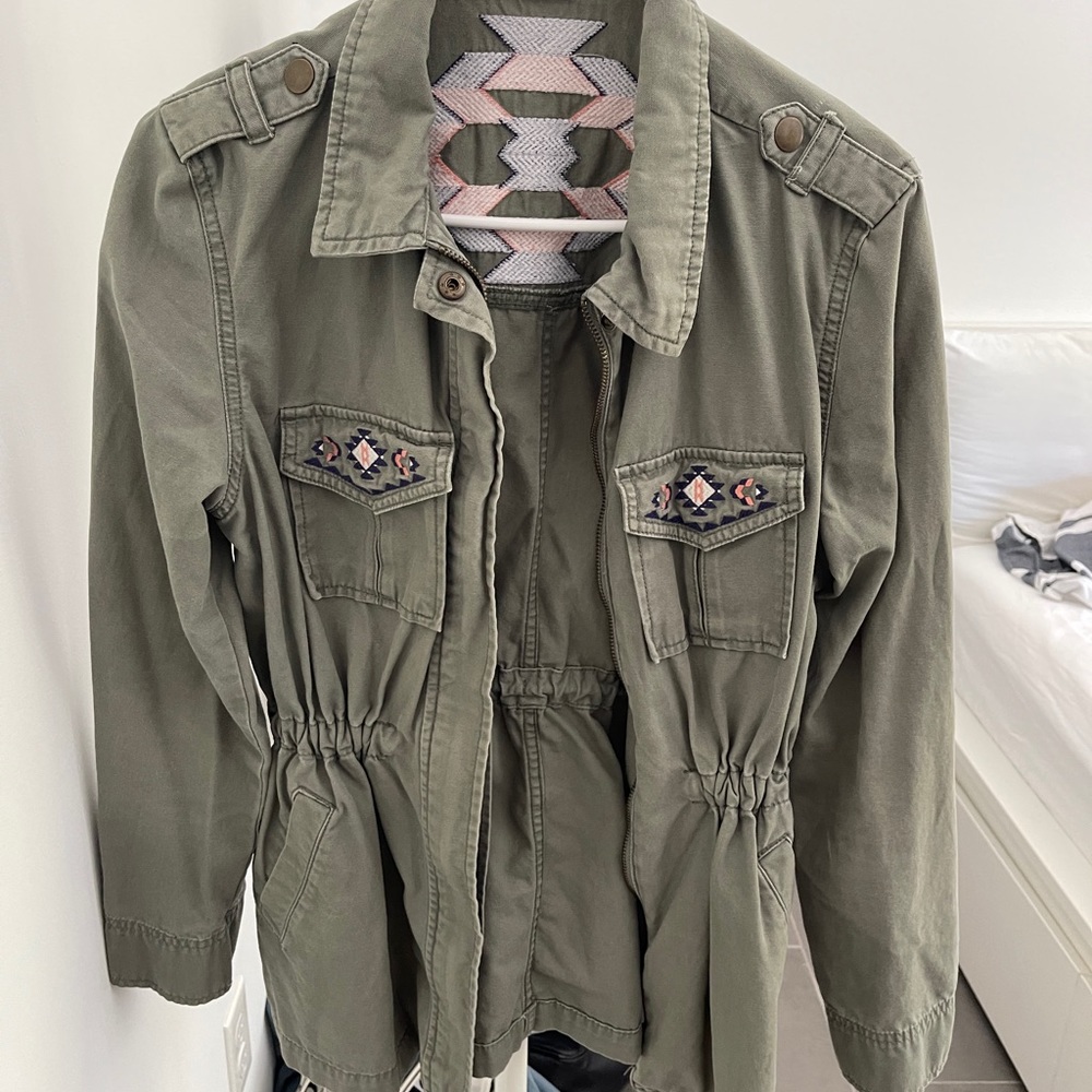Jacket - Picture 2 of 3